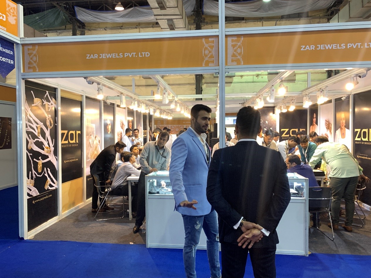 <p><strong>ZAR Jewels Pvt. Ltd booth at IIJS Signature 2020.</strong> <em>ZAR Jewels Pvt Ltd is a leading manufacturer and exporter of machine-made bangles</em></p>
