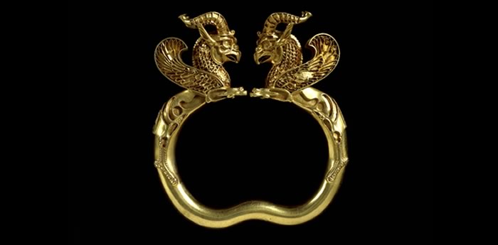 格里芬臂环（Griffin Armlet）